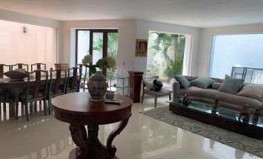 VIA SAMBORONDON, ALQUILO LINDA CASA 3 DORMITORIOS AMOBLADA