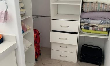 VIA SAMBORONDON, ALQUILO LINDA CASA 3 DORMITORIOS AMOBLADA