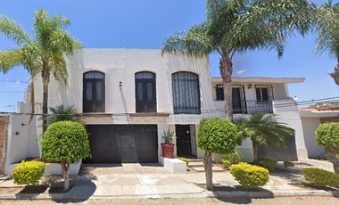 Casa en Venta ubicada en Fracc. Los granados, Acatlan de Juarez, Jalisco