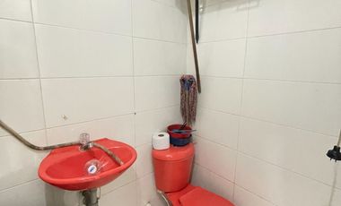 PROPIEDAD COMERCIAL EN VENTA CON DOS LOCALES Y APARTAMENTO EN LOS PATIOS