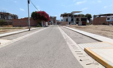 Terreno En Venta En Urbanización Las Palmeras: ¡Construye Tu Sueño!