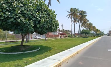 Terreno En Venta En Urbanización Las Palmeras: ¡Construye Tu Sueño!