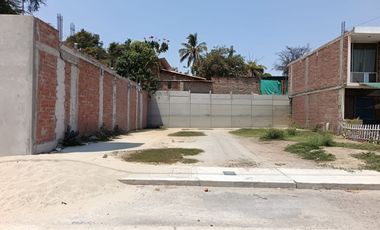 Terreno En Venta En Urbanización Las Palmeras: ¡Construye Tu Sueño!