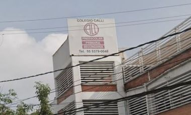 ¡¡Invierte Inteligente, Compra en Remate !! Venta de Casa en Zona de Alta Plusvalía, Col. Lomas Bulevares, Tlalnepantla, EDO MEX.