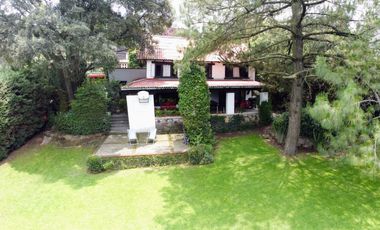 CASA EN VENTA EN PRIVADA VALLE DE LOS SAUCES, OCOYOACAC