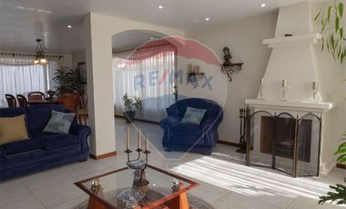 CASA DE VENTA EN LA QUINTA