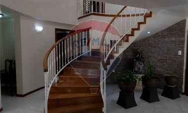 CASA DE VENTA EN LA QUINTA