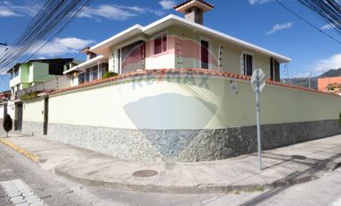 CASA DE VENTA EN LA QUINTA