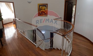 CASA DE VENTA EN LA QUINTA
