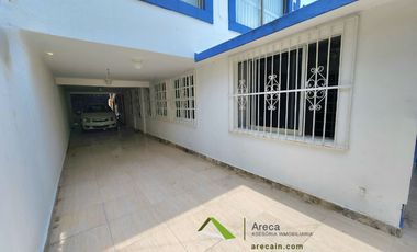 En Venta Hermosa Casa en el Fracc. Costa Verde