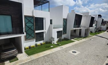 CASA EN VENTA EN METEPEC