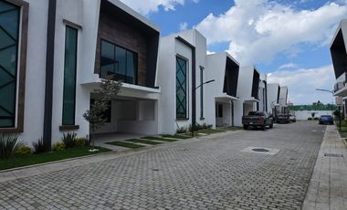 CASA EN VENTA EN METEPEC