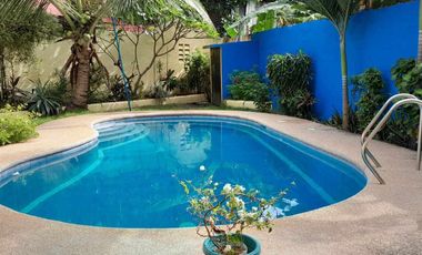 HOUSE AND LOT WITH POOL FOR SALE IN DUMAGUETE ID 14899