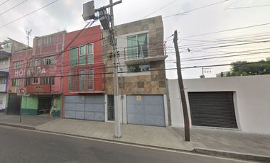 CASA EN VENTA EN VENUSTIANO CARRANZA, CDMX.
