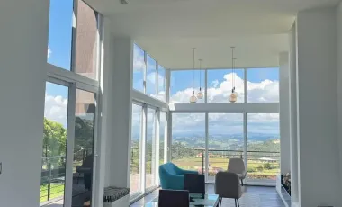 EN VENTA CASA CAMPESTRE EN COMBITA.