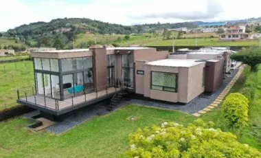EN VENTA CASA CAMPESTRE EN COMBITA.