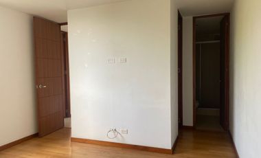 45936 Apartamento en arriendo en el sector Loma del Esmeraldal