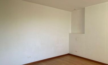 45936 Apartamento en arriendo en el sector Loma del Esmeraldal