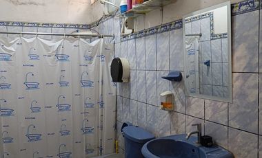 VENTA CASA CHOSICA ZONA PLANA A 10 MINUTOS DE PLAZA 182M2 $98,000