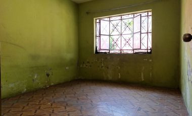 VENTA CASA CHOSICA ZONA PLANA A 10 MINUTOS DE PLAZA 182M2 $98,000