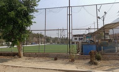 VENTA CASA CHOSICA ZONA PLANA A 10 MINUTOS DE PLAZA 182M2 $98,000