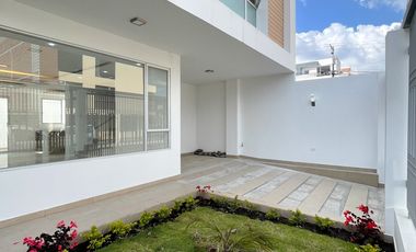 Se vende casa cuatro habitaciones a estrenar al sur de la ciudad de Loja