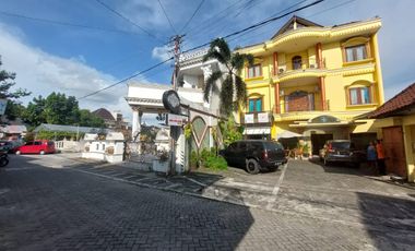 HOTEL BINTANG 2 DIJUAL CEPAT DEKAT AMPLAZ