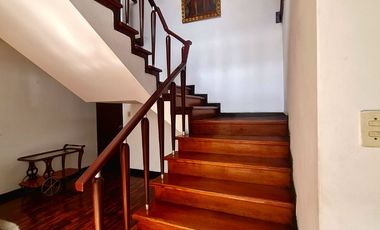 VENDO PRECIOSA CASA EN SAN ISIDRO A 1 CUDRA DE AV. JAVIER PRADO