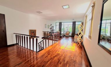 VENDO PRECIOSA CASA EN SAN ISIDRO A 1 CUDRA DE AV. JAVIER PRADO