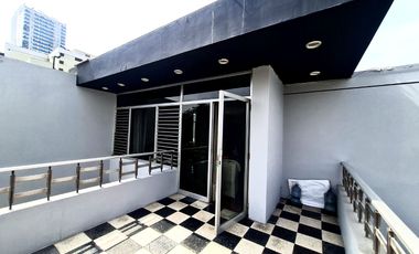 VENDO PRECIOSA CASA EN SAN ISIDRO A 1 CUDRA DE AV. JAVIER PRADO