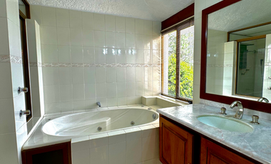 RESIDENCIA EN VENTA FRACC. SAN WENCESLAO ZAPOPAN.  ENTREGA INMEDIATA !!!