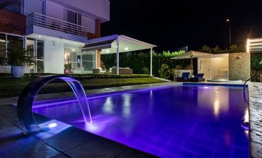 ALQUILO MARAVILLOSA FINCA EL NARANJAL TOTALMENTE PRIVADA LLAMANOS AL3024208977 VEN Y DISFRUTA DE UNA AGRADABLE ESTADIA.