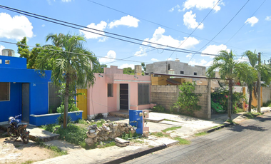 CASA EN CALLE 16-A, FLOR CAMPESTRE, VALLADOLID, YUCATAN. ¡CASA EN REMATE! -FQA
