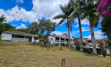 VENTA DE CASA URBANA EN MONIQUIRA – BOYACA