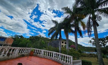 VENTA DE CASA URBANA EN MONIQUIRA – BOYACA