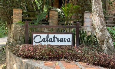 VENTA CASA FLORIDABLANCA CONJUNTO CALATRAVA 5 HAB