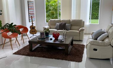 VENTA CASA FLORIDABLANCA CONJUNTO CALATRAVA 5 HAB