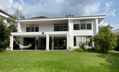 VENTA CASA FLORIDABLANCA CONJUNTO CALATRAVA 5 HAB