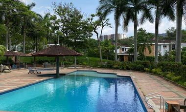 VENTA CASA FLORIDABLANCA CONJUNTO CALATRAVA 5 HAB