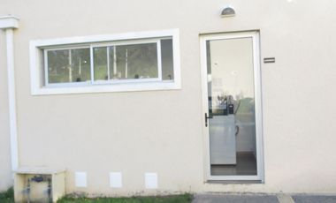 SE VENDE DEPARTAMENTO 3 DORMITORIOS, 2 BAÑOS Y ESTACIONAMIENTO