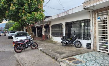 VENDO CASA EN VILLAVICENCIO BARRIO EL ESTERO A UNA CUADRA DE LA AV LOS MARACOS
