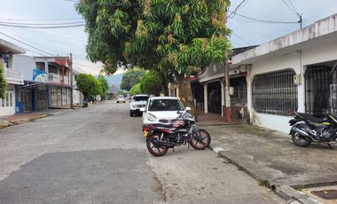 VENDO CASA EN VILLAVICENCIO BARRIO EL ESTERO A UNA CUADRA DE LA AV LOS MARACOS