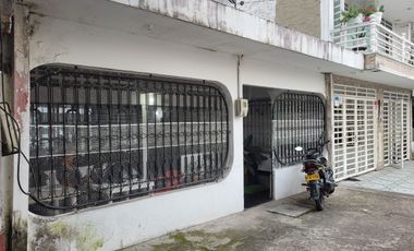 VENDO CASA EN VILLAVICENCIO BARRIO EL ESTERO A UNA CUADRA DE LA AV LOS MARACOS