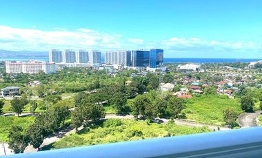 Spacious Two Bedrooms Beach Condo (96 sqm) in La MIrada Vistamar Beach Resort