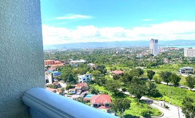 Resale Spacious Two Bedrooms Beach Condo (96 sqm) in La MIrada Vistamar Beach Resort