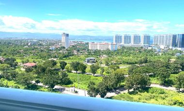 Resale Spacious Two Bedrooms Beach Condo (96 sqm) in La MIrada Vistamar Beach Resort