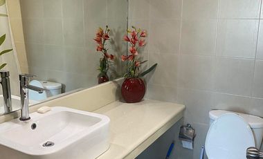 Resale Spacious Two Bedrooms Beach Condo (96 sqm) in La MIrada Vistamar Beach Resort