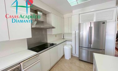Hermoso departamento de lujo con terraza, jacuzzi y vista panorámica a la bahía de Acapulco
