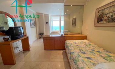 Hermoso departamento de lujo con terraza, jacuzzi y vista panorámica a la bahía de Acapulco