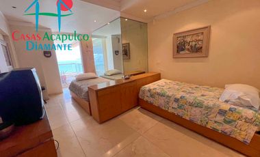 Hermoso departamento de lujo con terraza, jacuzzi y vista panorámica a la bahía de Acapulco